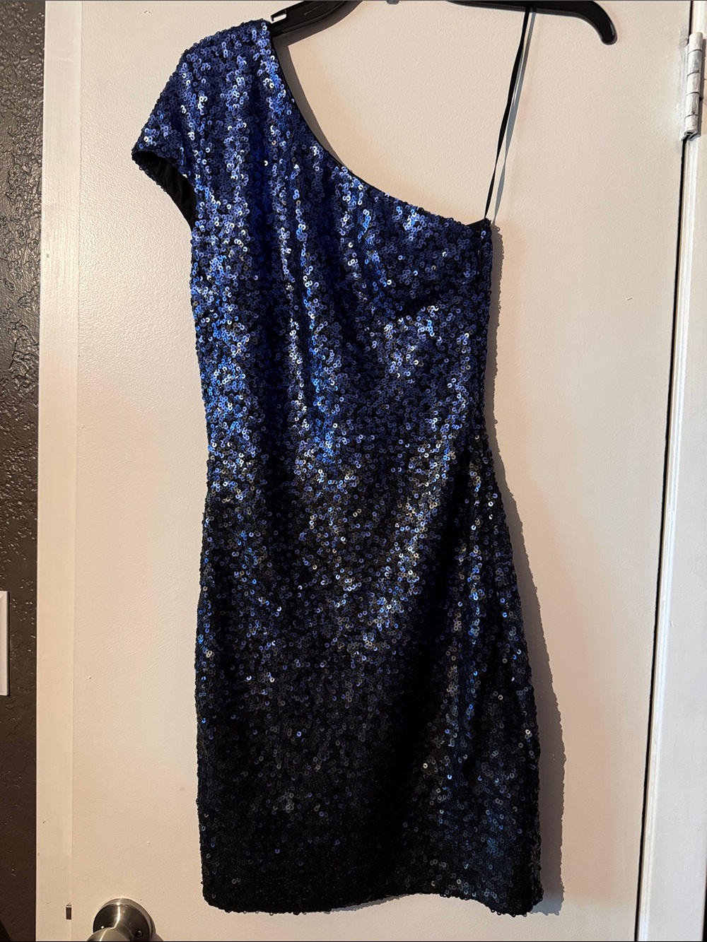 Dress the Population Women's One-Shoulder Sequin Dress in Navy Blue
